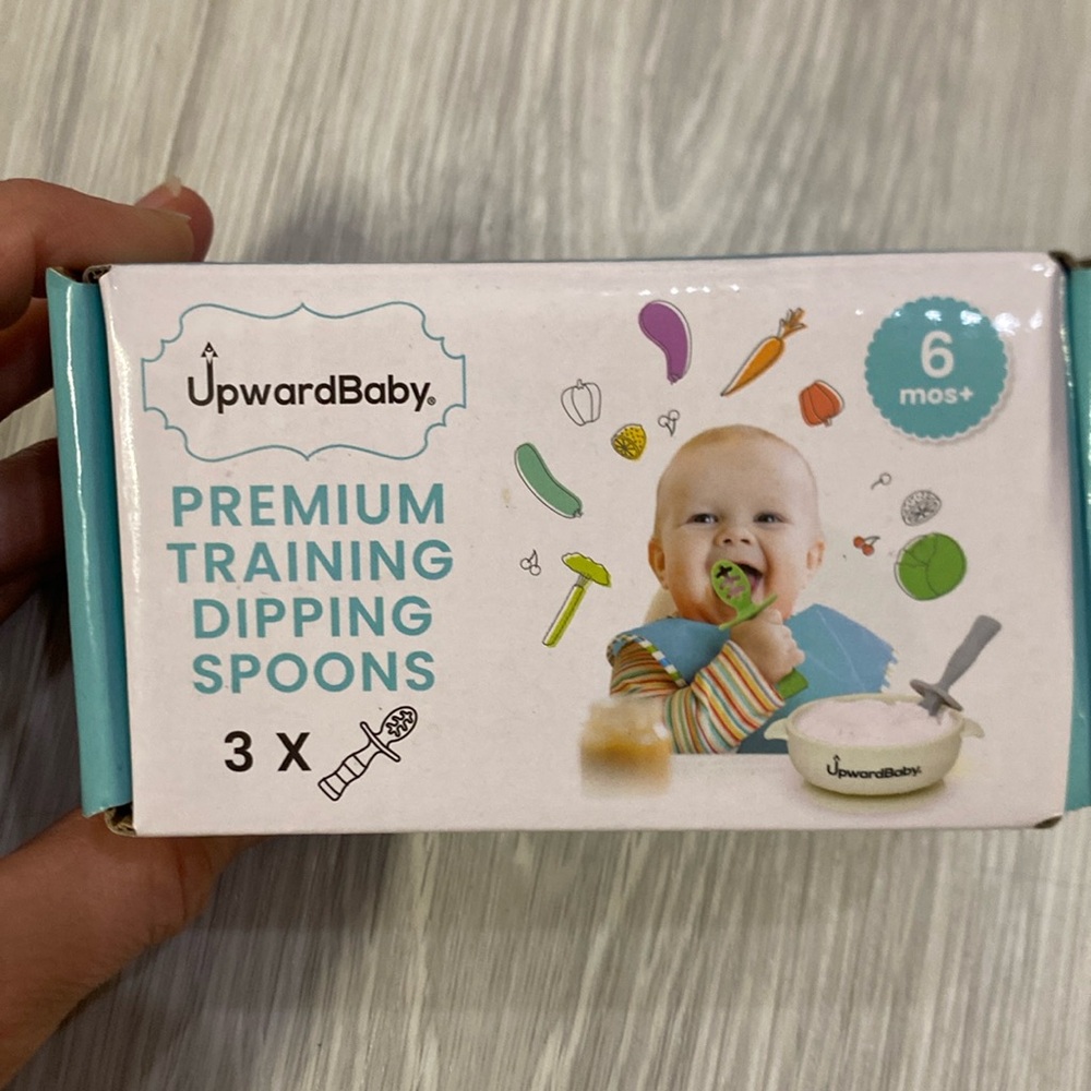 Brand new Upward Baby dipping spoons